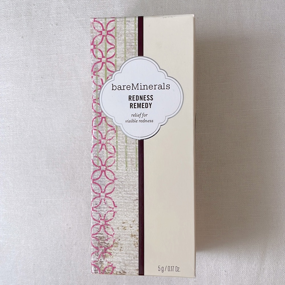 BARE MINERALS. REDNESS REMEDY.